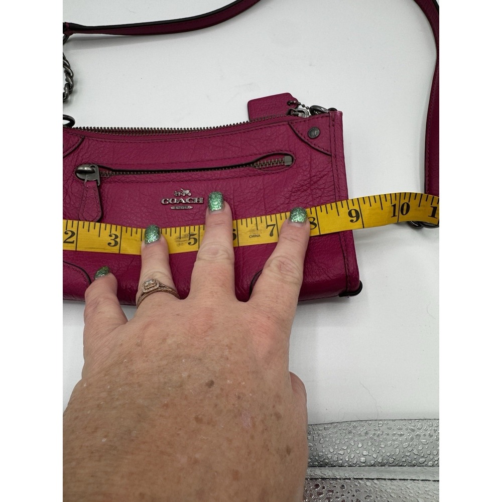 COACH Hot Pink Sacoche Crossbody Chain Shoulder Bag Near mint Condition A18 - Picture 6 of 7